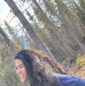 Meet your Posher, Elaina